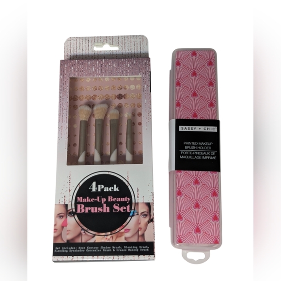 Sassy + Chic Other - Sassy + Chic Pink Makeup Brush Set with Holder